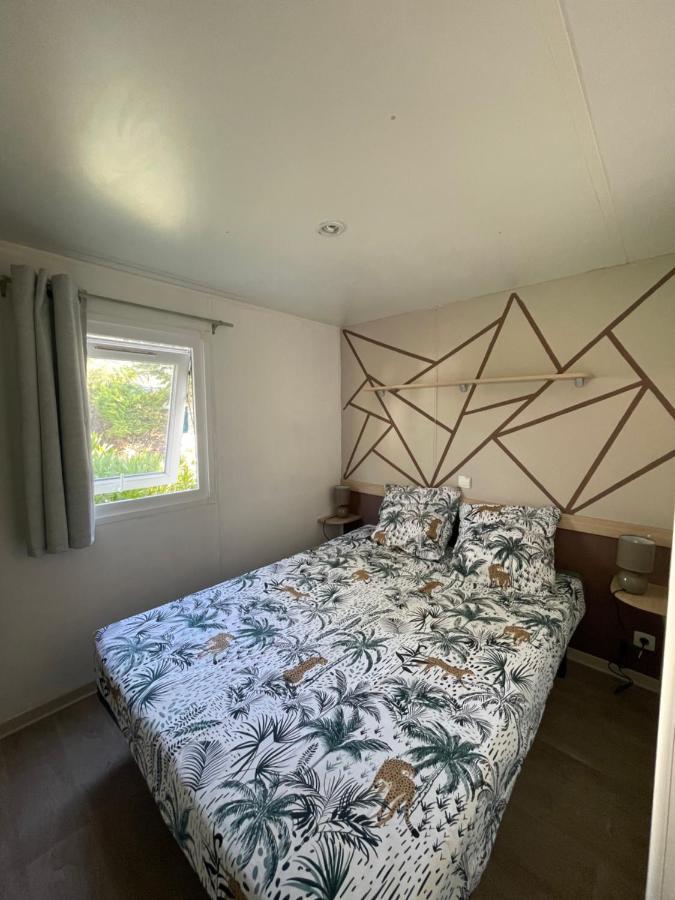 Mobil-Home Au Pied Du Luberon ラ・ロック・ダンテロン エクステリア 写真