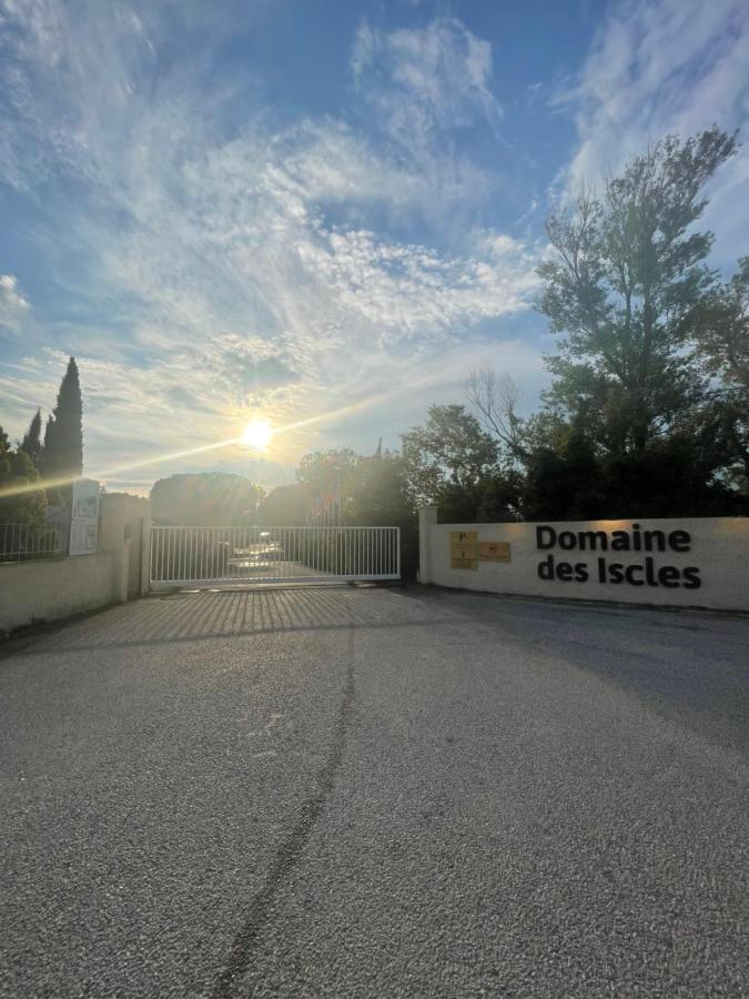 Mobil-Home Au Pied Du Luberon ラ・ロック・ダンテロン エクステリア 写真